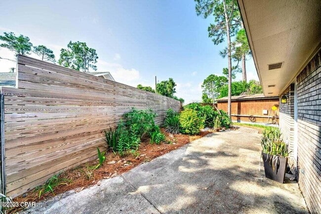 Building Photo - Woodlawn is one of the area's most sought after communities