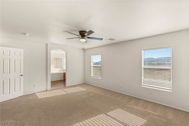 Building Photo - 6247 Sugartree Ave