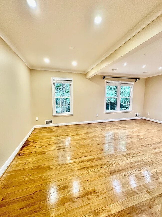 Building Photo - 2453 Alsop Ct