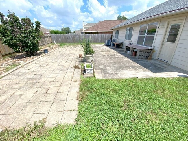 Building Photo - 2615 Elder Park Ct