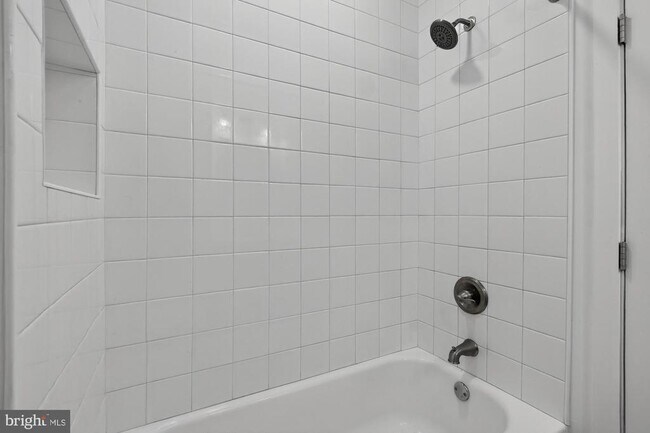 Building Photo - 2045 Trenton Ave