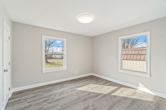 Building Photo - 3658 Tarbett Rd