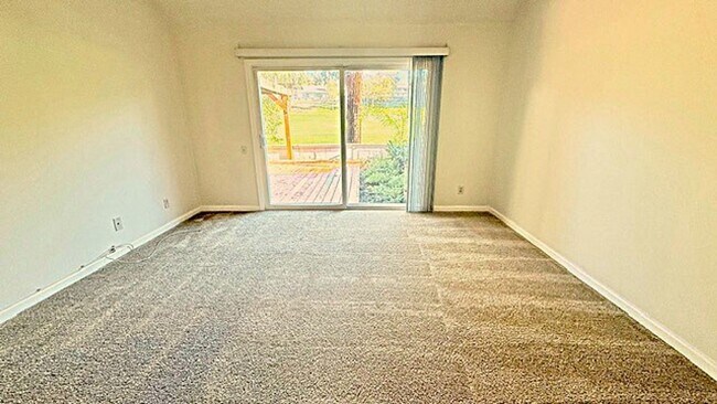 Building Photo - Charming, 2BD/2BA, Single-Story TH in Crow Canyon Country Club in Danville- Available NOW!