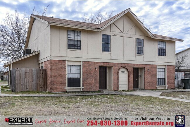 Building Photo - Charming Quad-Plex Near Long Branch Park! Unit A