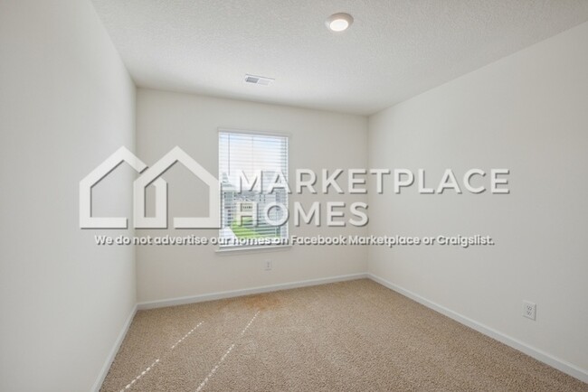 Building Photo - 227 Belle court