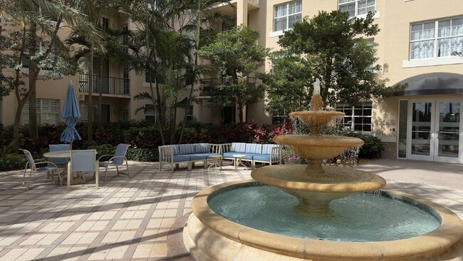 Building Photo - 1801 N Flagler Dr