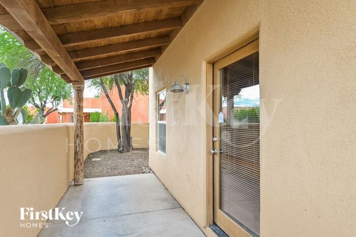 Building Photo - 5255 S Renewal Ln