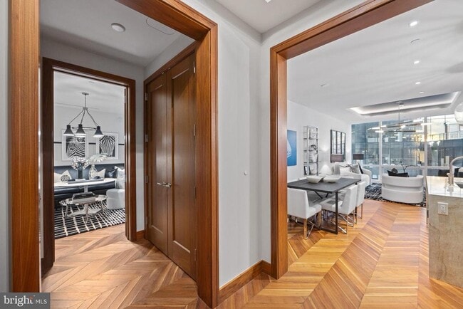 Building Photo - 300 International Drive