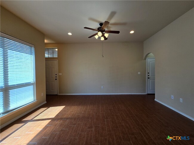 Building Photo - 1149 Brown Rock Dr