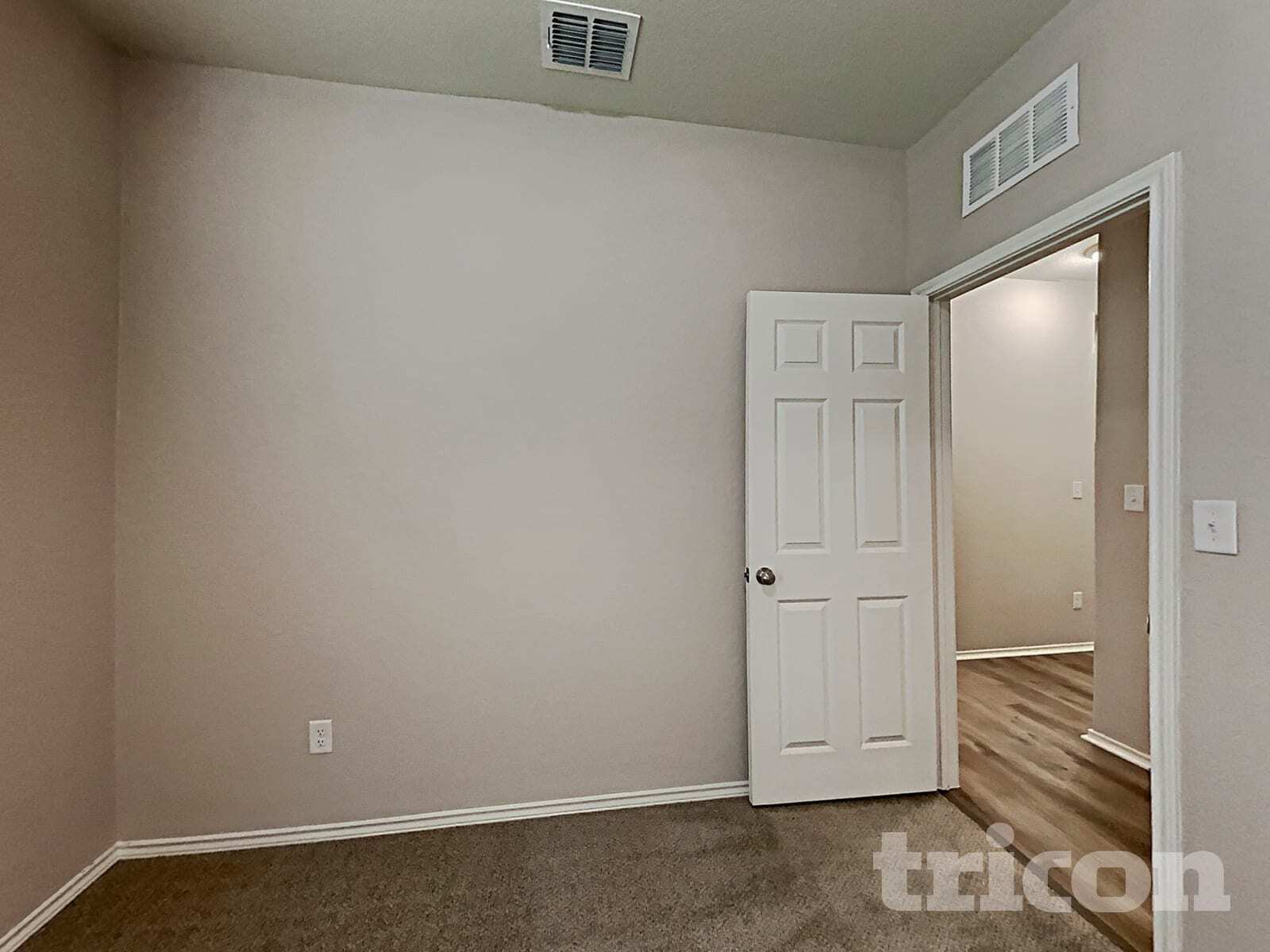 Building Photo - 221 Texas Thistle