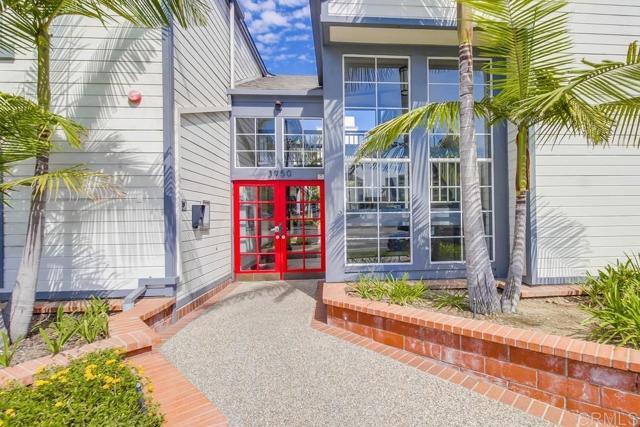 Building Photo - 3950 Cleveland Ave