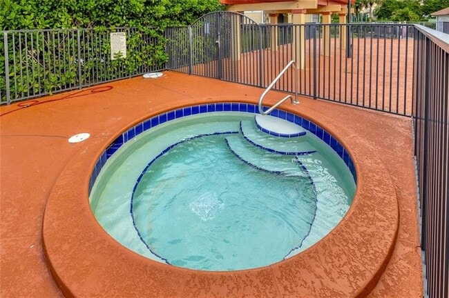 Building Photo - 5781 Riverside Dr