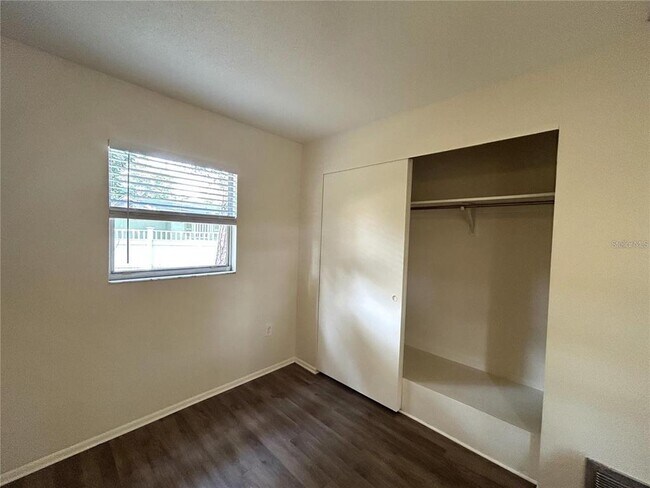 Building Photo - 3646 Radnor Pl