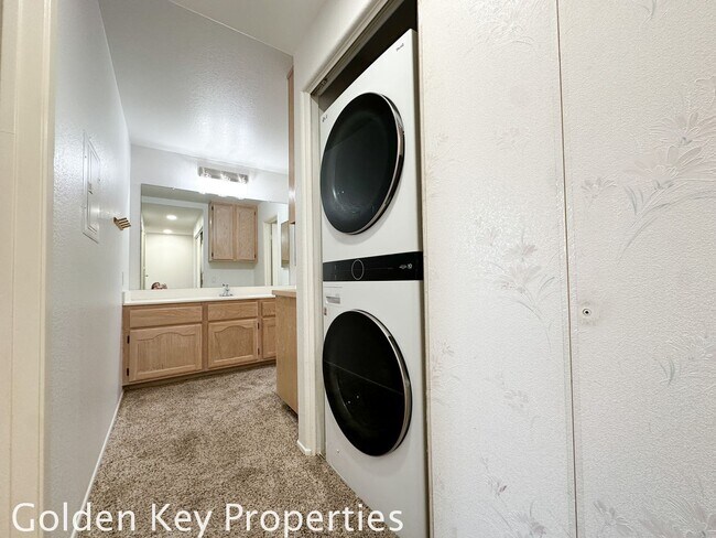 Building Photo - 2BR/2BA Condo in Palmilla Del Oro