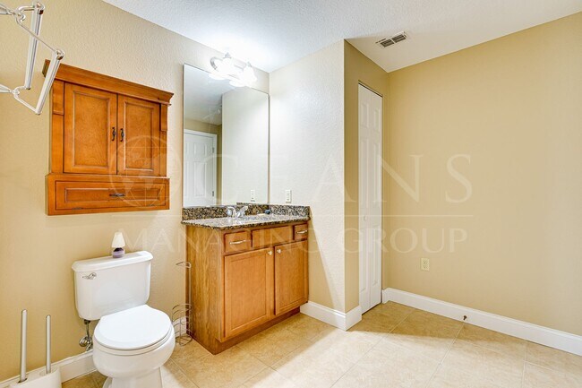 Building Photo - GORGEOUS Waterfront Condo in South Daytona