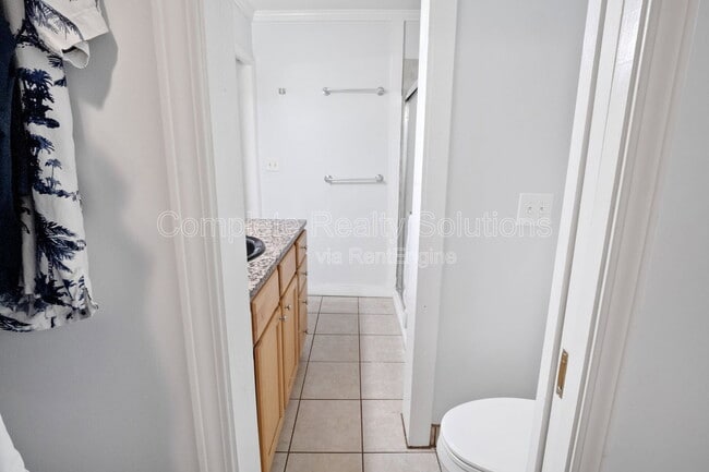 Building Photo - 2164 Lafayette Ave
