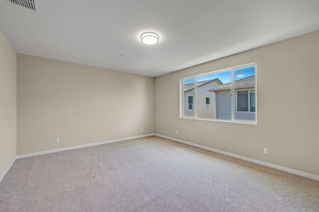 Building Photo - Modern 4BR Sacramento Home with Exclusive Clubhouse!
