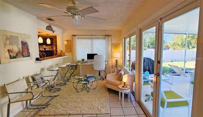 Building Photo - 329 Bernard Ave