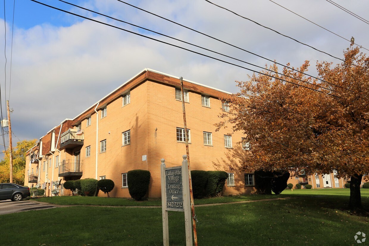 Lafayette Village - Parma Oh Apartment Finder