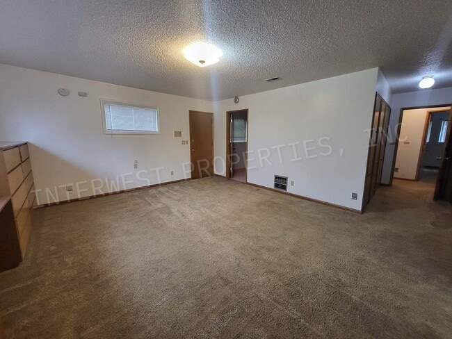 Building Photo - Classic Farmhouse on Murray w/Acreage, Multiple Bonus Rooms, & Mt. Hood View