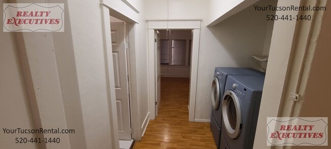 Building Photo - Speedway Blvd