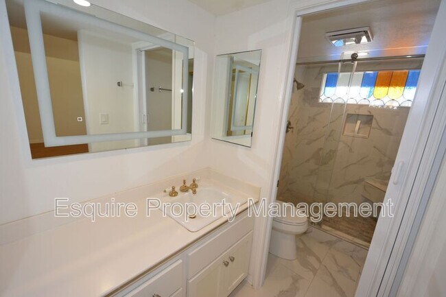 Building Photo - 2847 Harbor Blvd