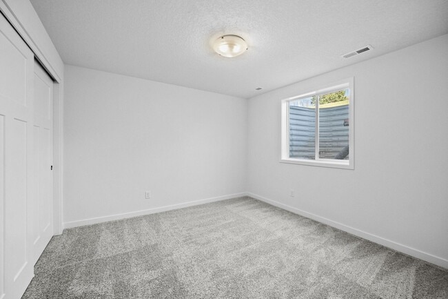 Building Photo - Brand New Townhome - Incredible Space