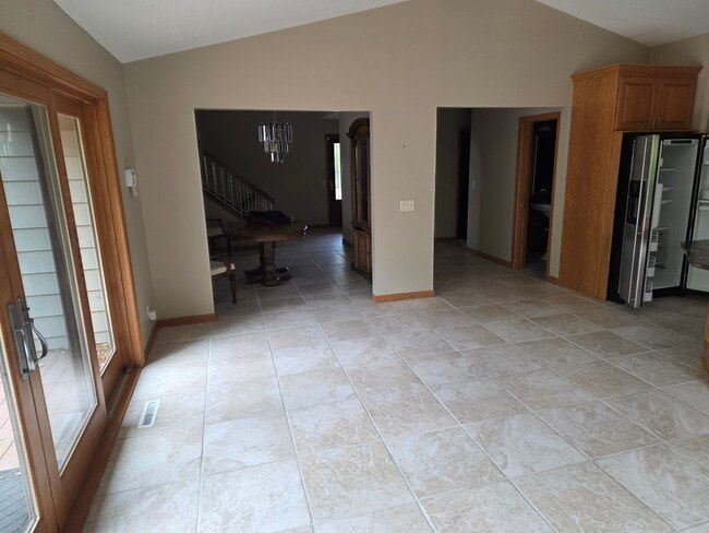 Building Photo - 4110 Juneau Ln N