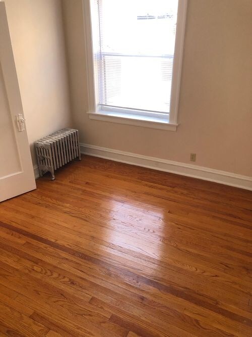 Building Photo - 1714 W Albion Ave