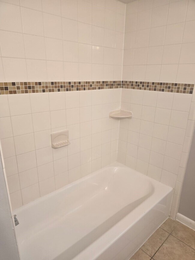 Building Photo - 4122 Beran Dr