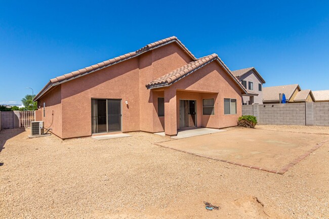 Building Photo - Awesome 3 bedroom / 2 bath in Cordova Esta...