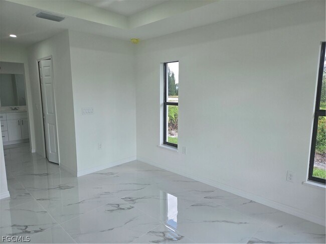 Building Photo - 2707 30th St SW