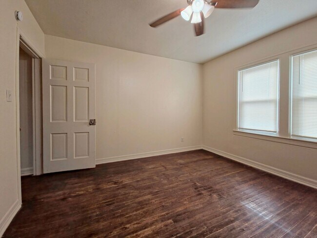 Building Photo - Cozy 3 Bed 1 Bath Home Near Texas Tech University.