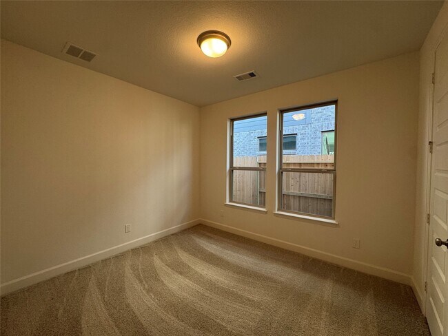 Building Photo - 4418 Noah Grv Ln