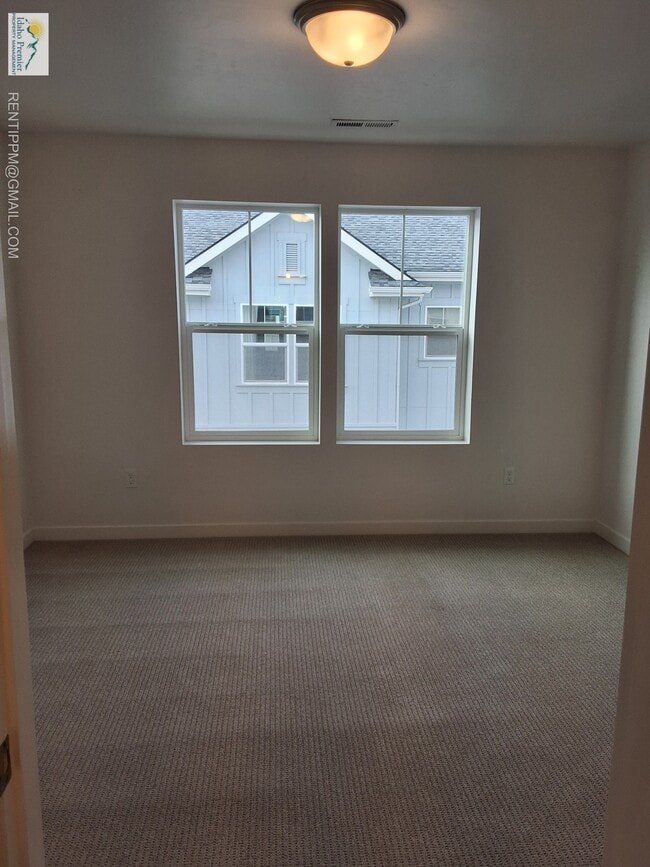 Building Photo - 1629 N Mumbarto Ln