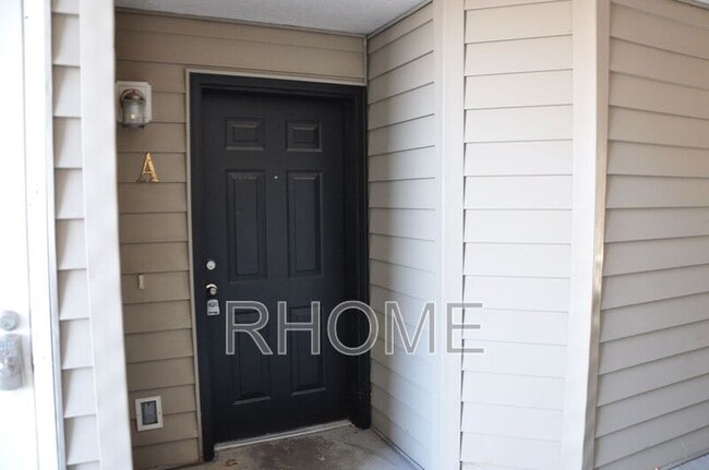 Building Photo - 1430 Westbury Way