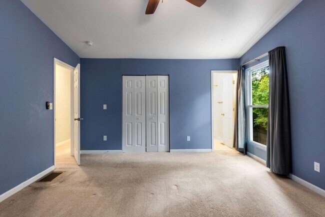 Building Photo - 1741 Branch View Dr