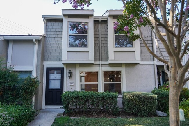 Building Photo - 2396 Shoreside Ct