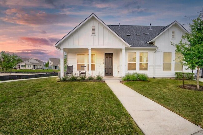 Primary Photo - 125 Harborside Dr