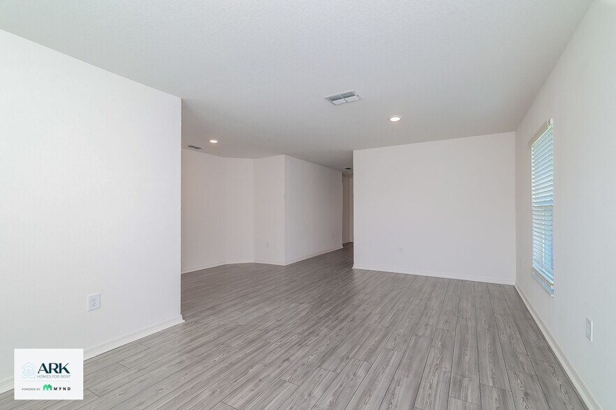Building Photo - 217 Kensington View Blvd