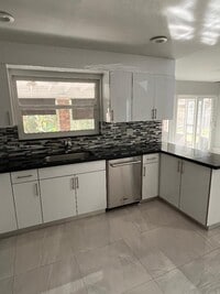 Building Photo - 11712 SW 13th St