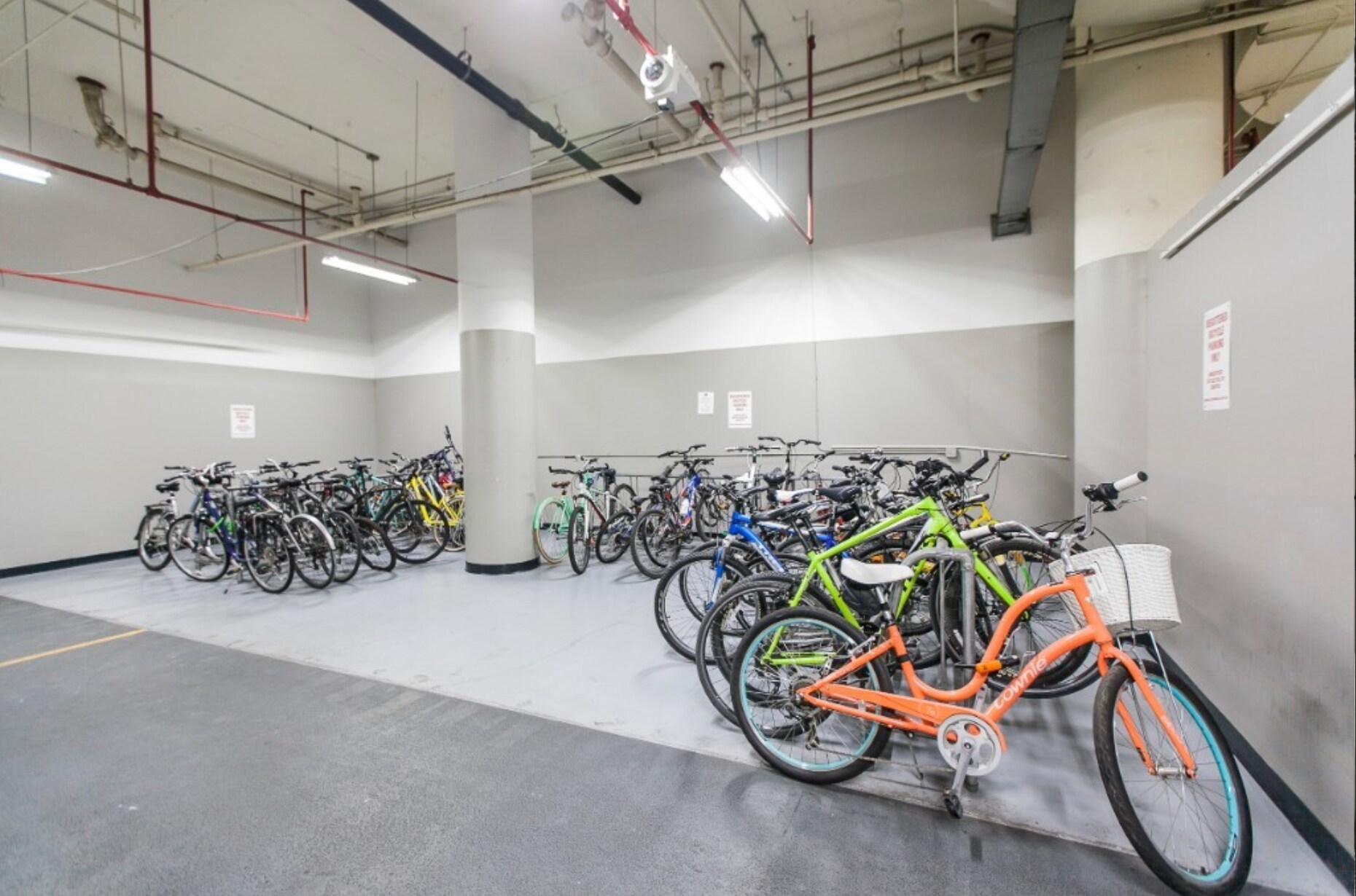 Building Photo - 211 E Ohio St