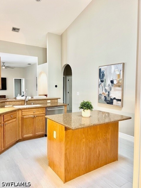 Building Photo - 6564 Chestnut Cir