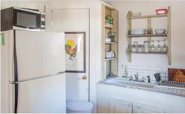 Building Photo - 2 Summer St