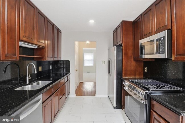 Building Photo - 14518 Creek Branch Ct