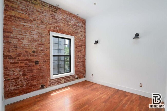 Primary Photo - 3 bedroom in Brooklyn NY 11217