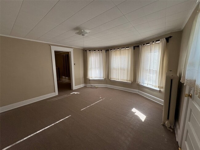 Building Photo - 308 Odell Ave