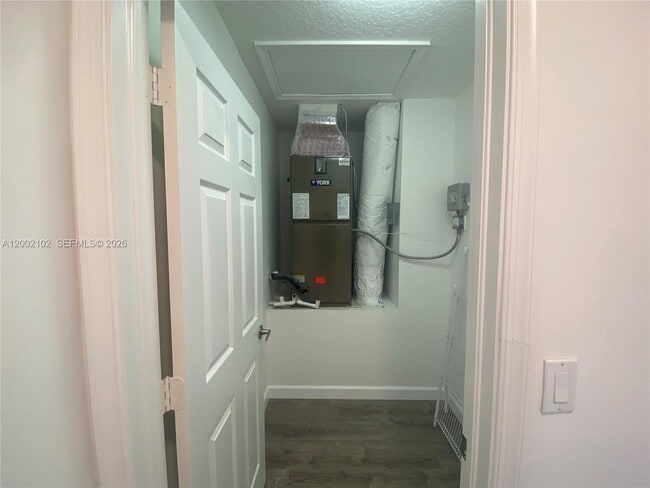 Building Photo - 2486 Bay Isle Dr