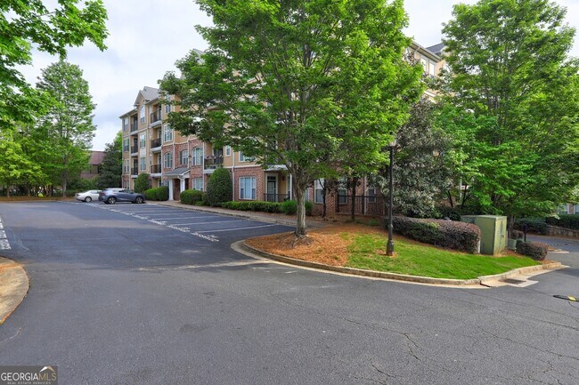 Building Photo - 1203 Stratford Commons