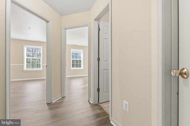 Building Photo - 2109 Bristol Dr